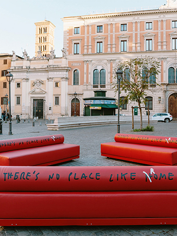 Roma Opening Maxandco Carousel Desktop MAX&Co.